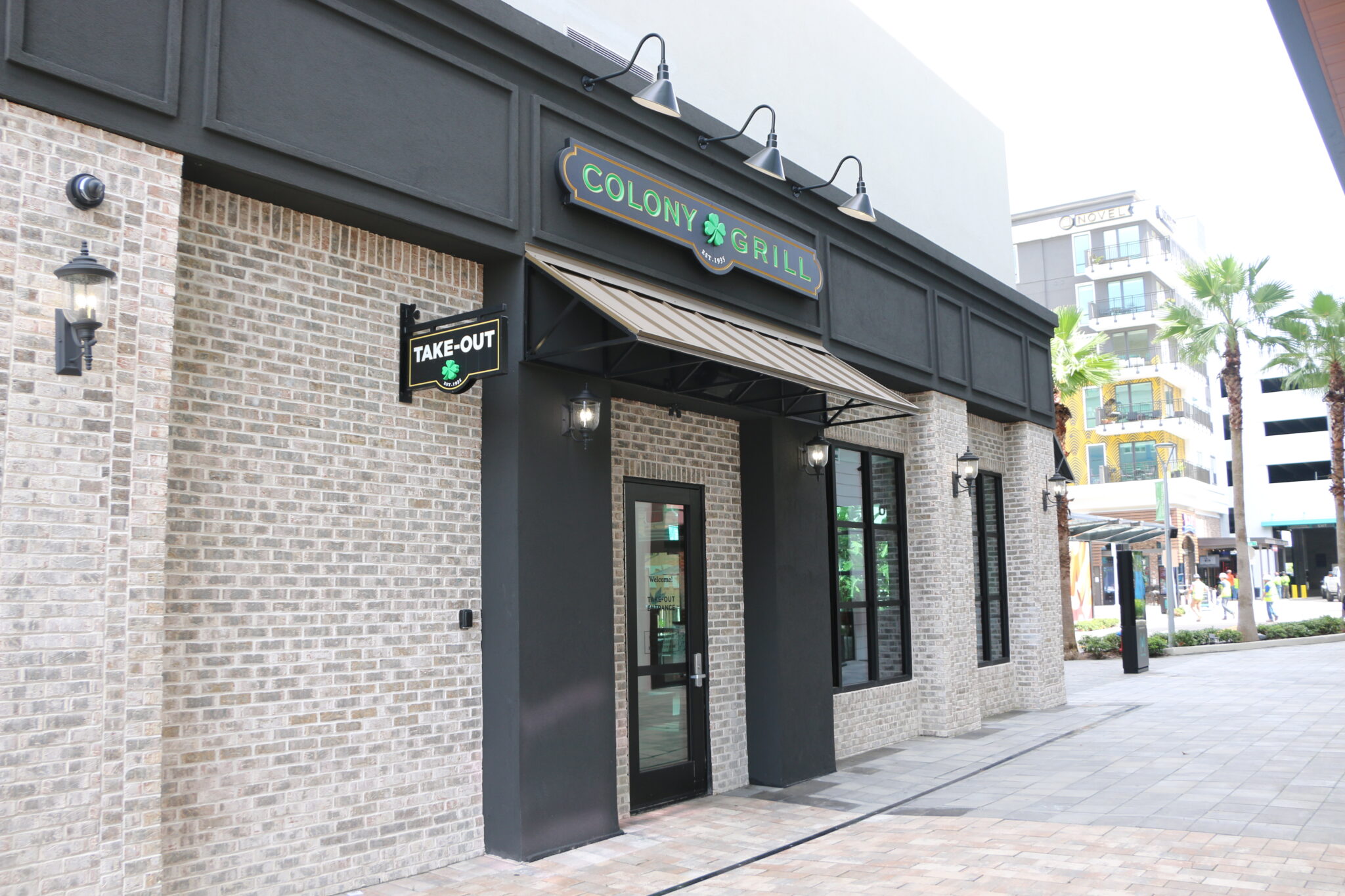 Colony Grill near Hyde Park - Best Pizza in Tampa